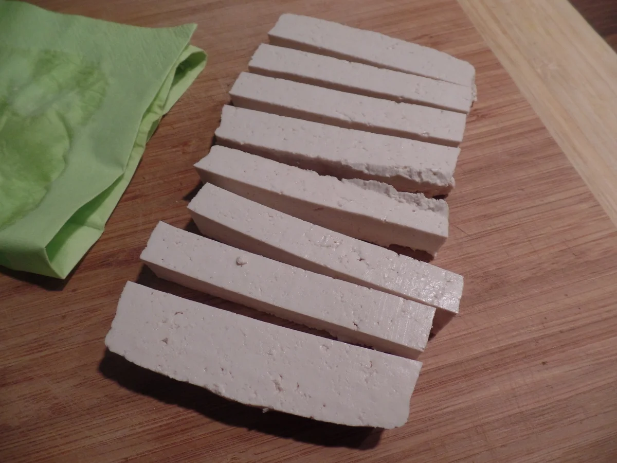 Rezept: Tofu-Sticks mit Pak Choi und Möhren-Stifte Bild Nr. 2949 Tofu-Sticks mit Pak Choi und Möhren-Stifte - Rezept - Bild Nr. 2949