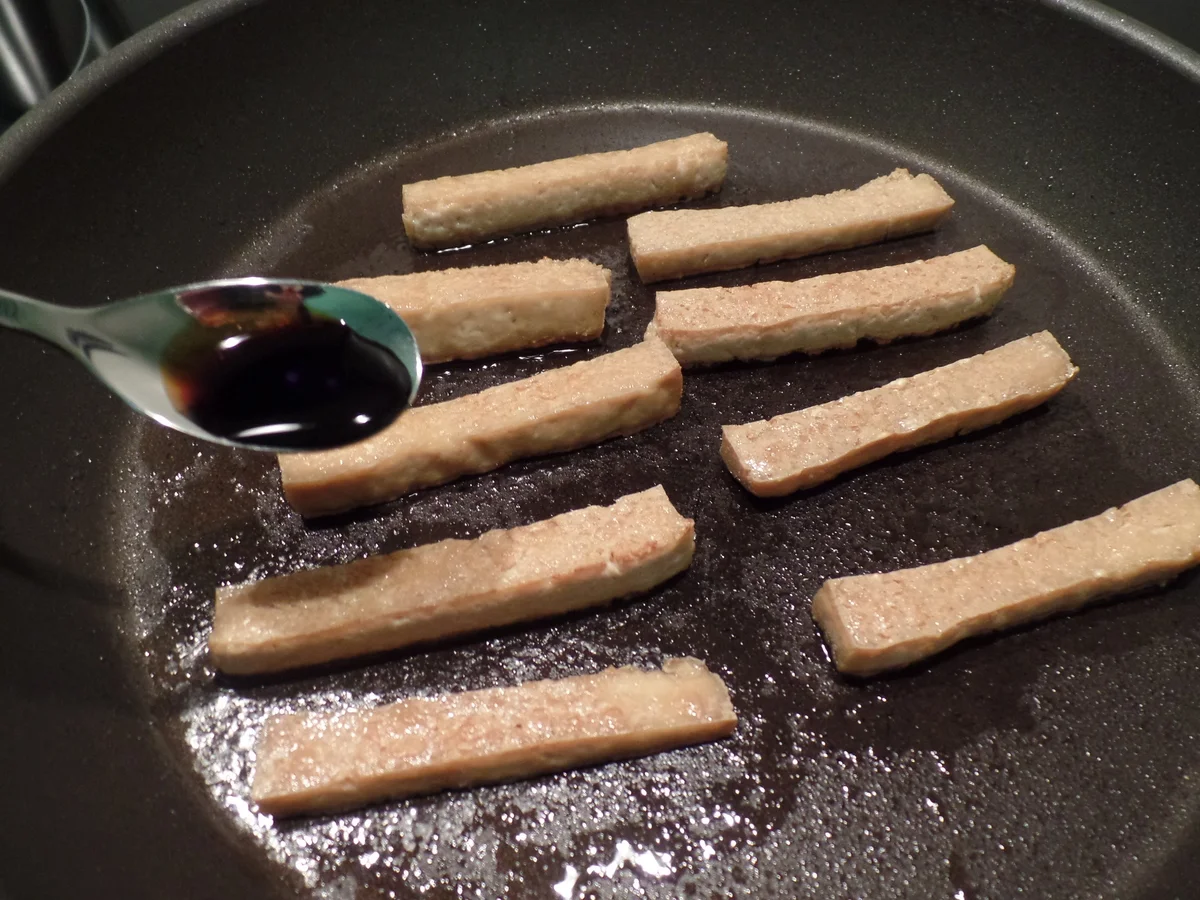 Rezept: Tofu-Sticks mit Pak Choi und Möhren-Stifte Bild Nr. 2958 Tofu-Sticks mit Pak Choi und Möhren-Stifte - Rezept - Bild Nr. 2958