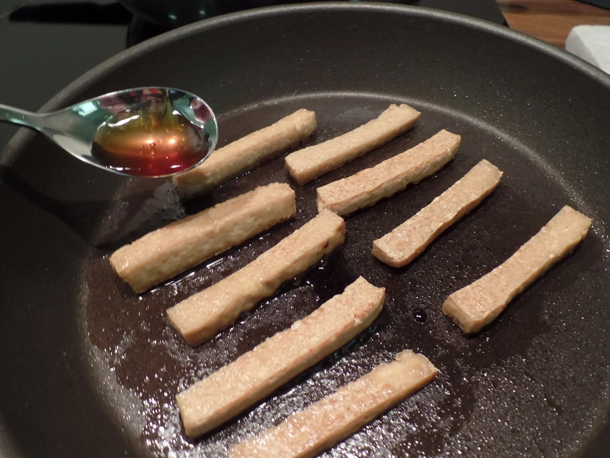 Rezept: Tofu-Sticks mit Pak Choi und Möhren-Stifte Bild Nr. 2959 Tofu-Sticks mit Pak Choi und Möhren-Stifte - Rezept - Bild Nr. 2959