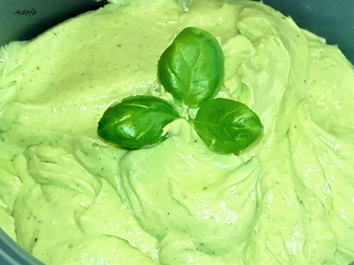 Rezept: Cremige Kräuterbutter Bild Nr. 2950 Cremige Kräuterbutter - Rezept - Bild Nr. 2950