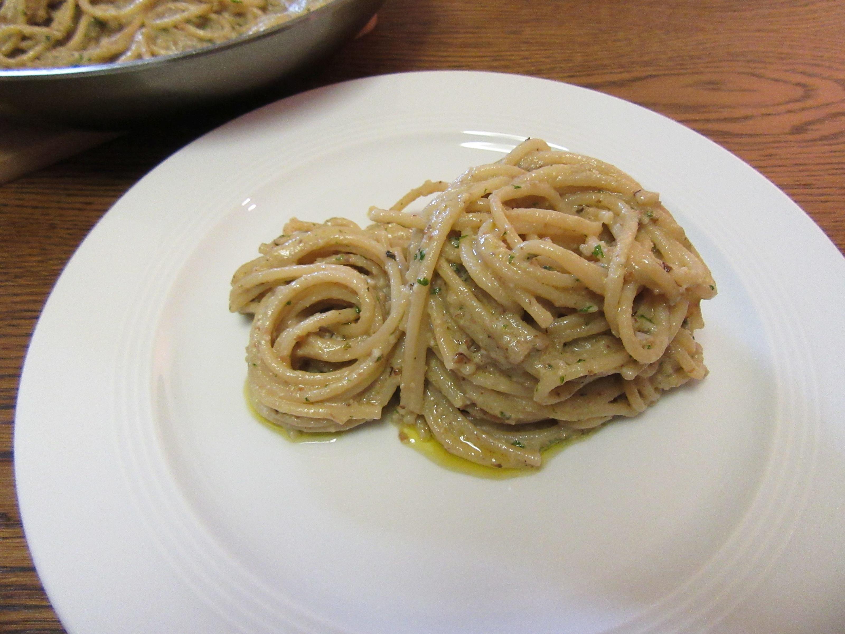 Spaghetti mit Walnüssen und Rucola - Rezept Eingereicht von
ReinerWeltkoch