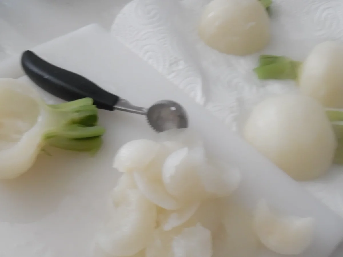 Teltower Rübchen gefüllt und überbacken mit Meerrettich-Rahm-Soße - Rezept - Bild Nr. 2953