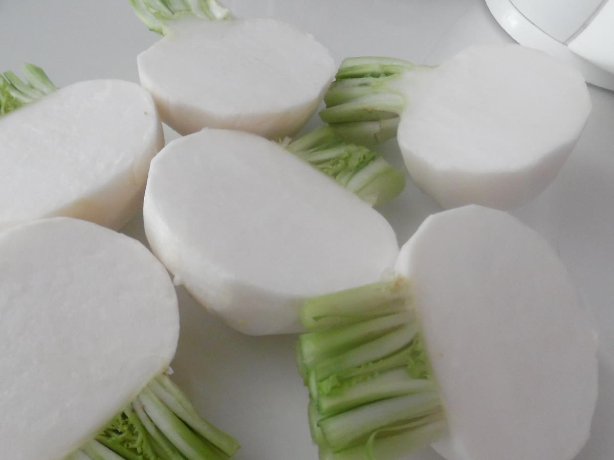 Teltower Rübchen gefüllt und überbacken mit Meerrettich Rahm Soße ...