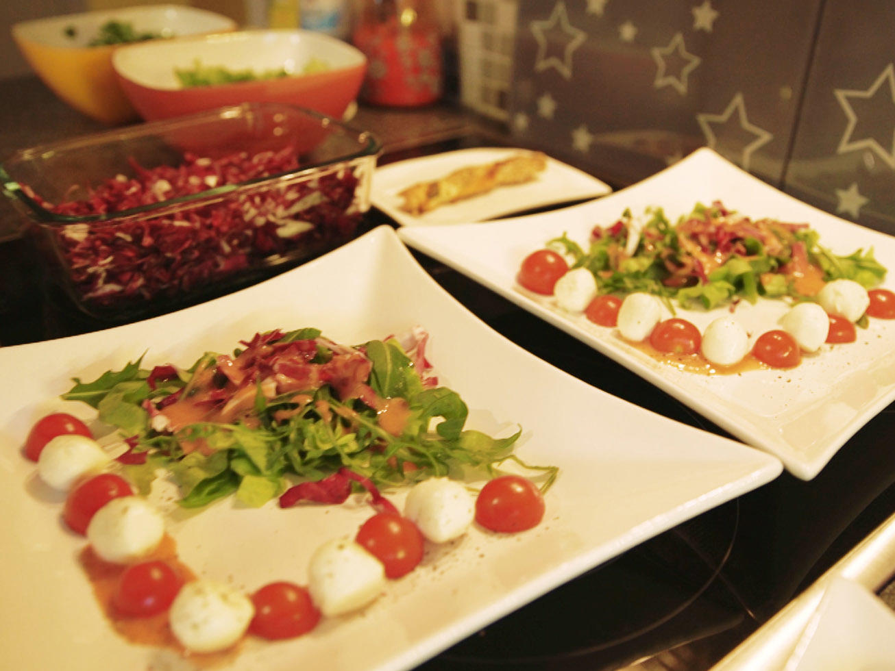 Bilder für Tomaten-Mozzarella-Salat mit einer Erdbeer-Vinaigrette - Rezept