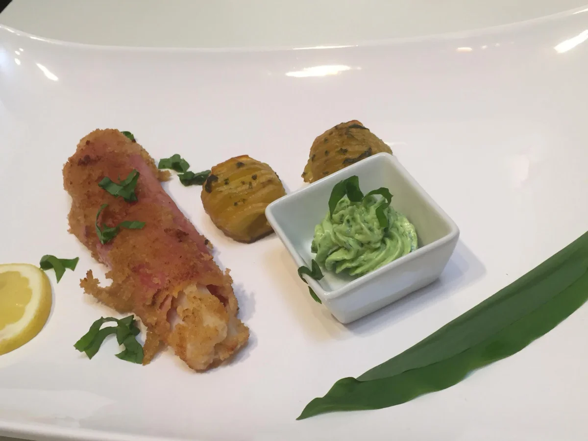 Rezept: Spargel Cordon bleu mit Fächerkartoffeln und Bärlauch-Dip Bild Nr. 2 Spargel Cordon bleu mit Fächerkartoffeln und Bärlauch-Dip - Rezept - Bild Nr. 2