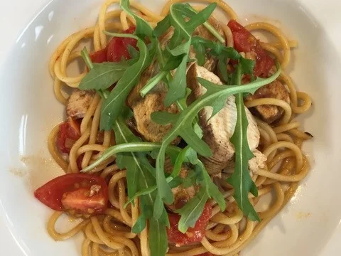 Sommerpasta mit Hähnchenbrust und Rucola - Rezept - Bild Nr. 2950