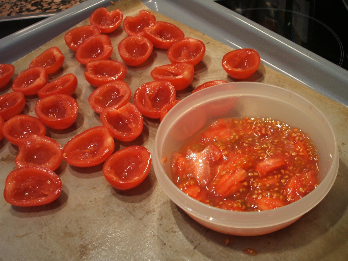 Vorspeise: Tomatenmousse mit Kräuterlende und semitrockenen Tomaten - Rezept - Bild Nr. 2952