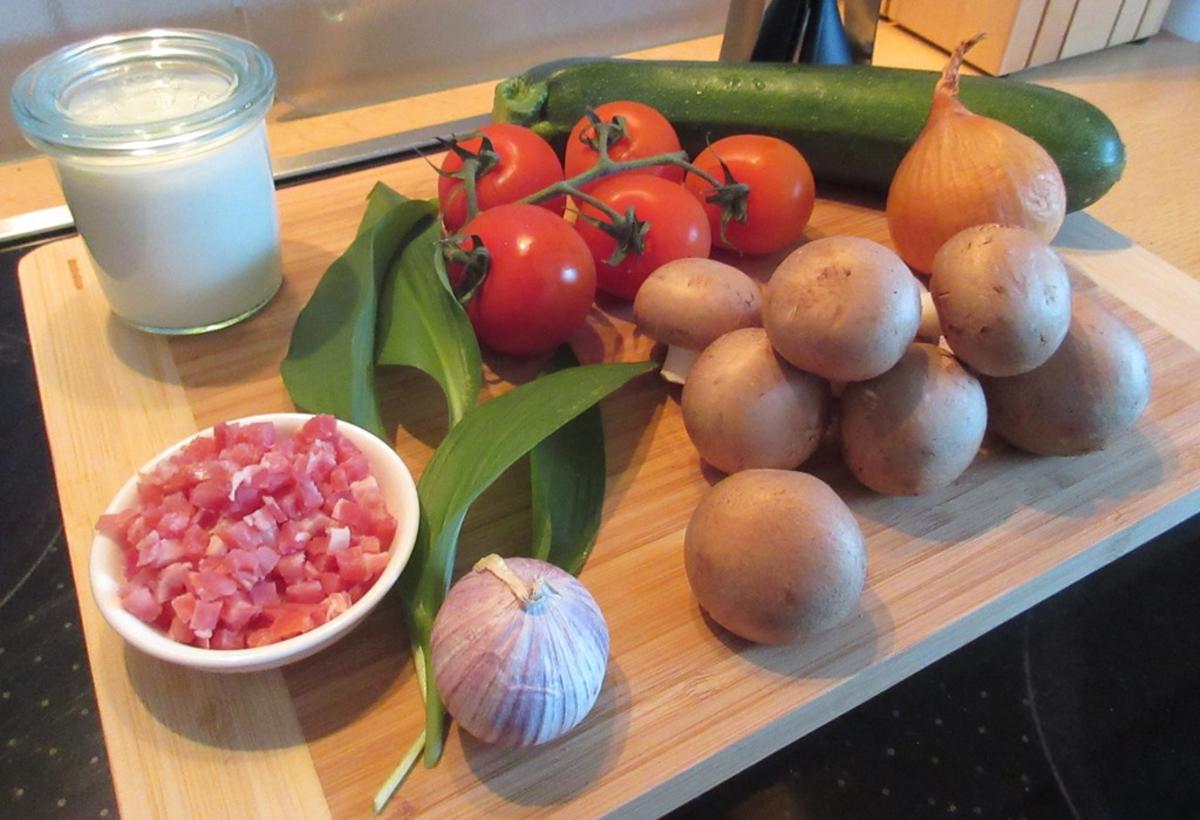 Bilder für Zucchini-Spaghetti leicht & lecker - Rezept