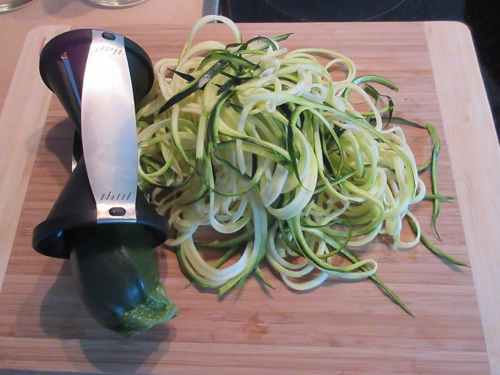 Rezept: Zucchini-Spaghetti leicht & lecker Bild Nr. 2952 Zucchini-Spaghetti leicht & lecker - Rezept - Bild Nr. 2952