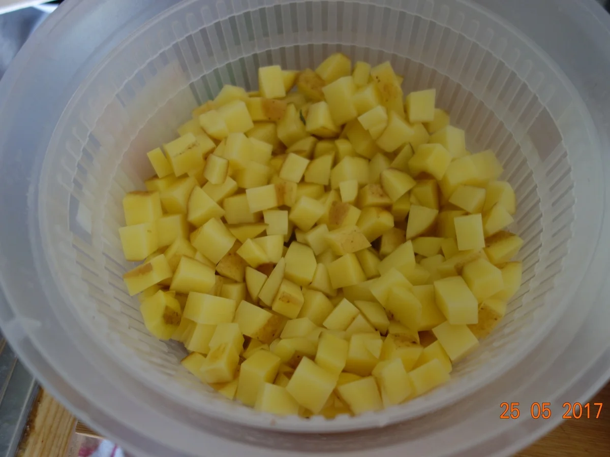 Rezept: BEILAGE: Rosmarin-Anis-Zwiebel Kartofferl; Bild Nr. 2968 BEILAGE: Rosmarin-Anis-Zwiebel Kartofferl; - Rezept - Bild Nr. 2968