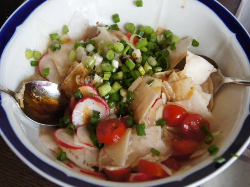 Asia-Koteletts mit Salat und Baguette-Topinki - Rezept - Bild Nr. 2993