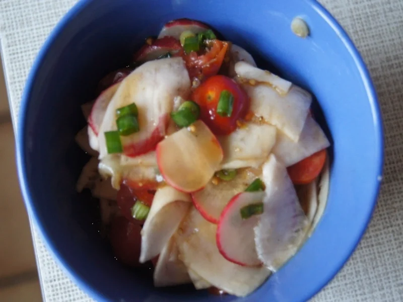 Asia-Koteletts mit Salat und Baguette-Topinki - Rezept - Bild Nr. 2994