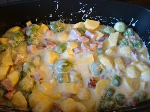 Rezept: Kasseler / Rosenkohl Auflauf Bild Nr. 2990 Kasseler / Rosenkohl Auflauf - Rezept - Bild Nr. 2990