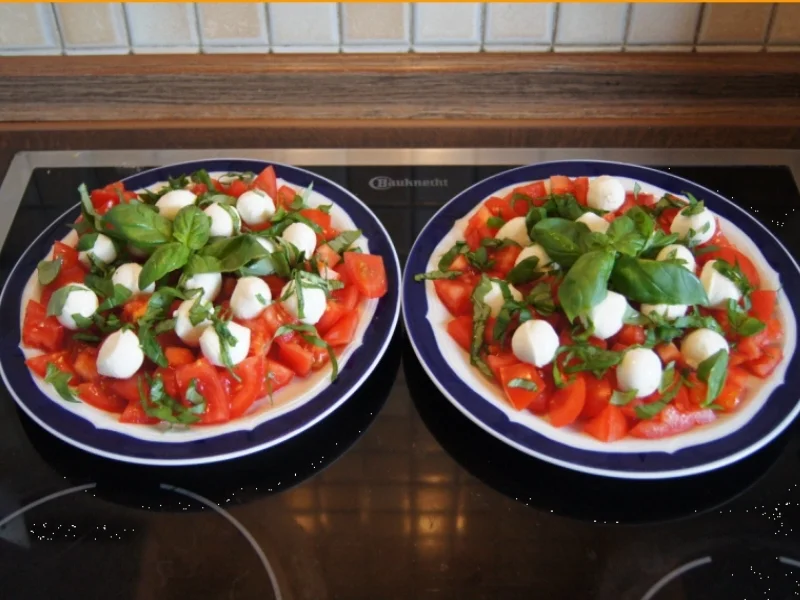 Tomaten-Minimozzarella-Salat - Rezept - Bild Nr. 2993