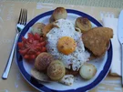Rezept: Wiener Schnitzel vom Schwein mit Zwiebeln und Spiegelei Bild Nr. 2 Wiener Schnitzel vom Schwein mit Zwiebeln und Spiegelei - Rezept - Bild Nr. 2