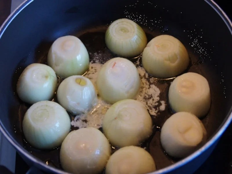 Paprika-Steak mit Zwiebeln und Beilagen - Rezept - Bild Nr. 2989