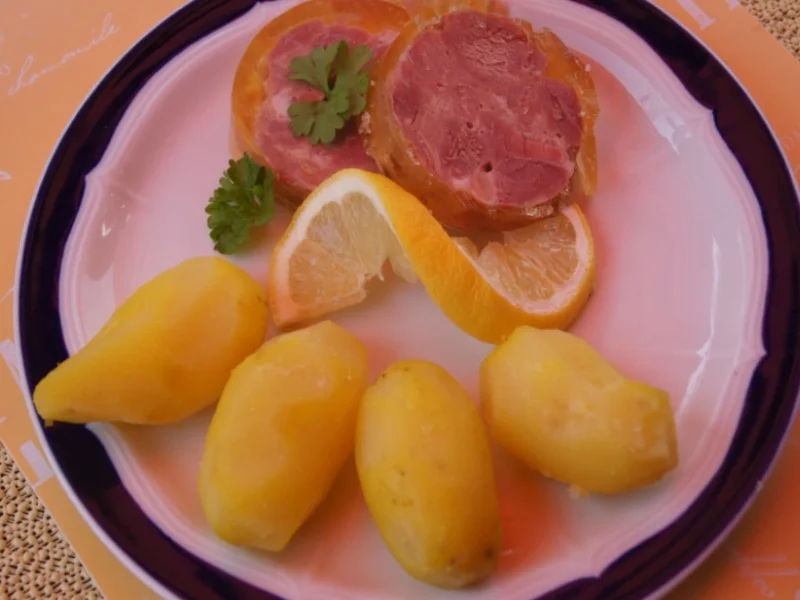 Röstzwiebelfleisch in Aspik mit Pellkartoffeln - Rezept - Bild Nr. 5
