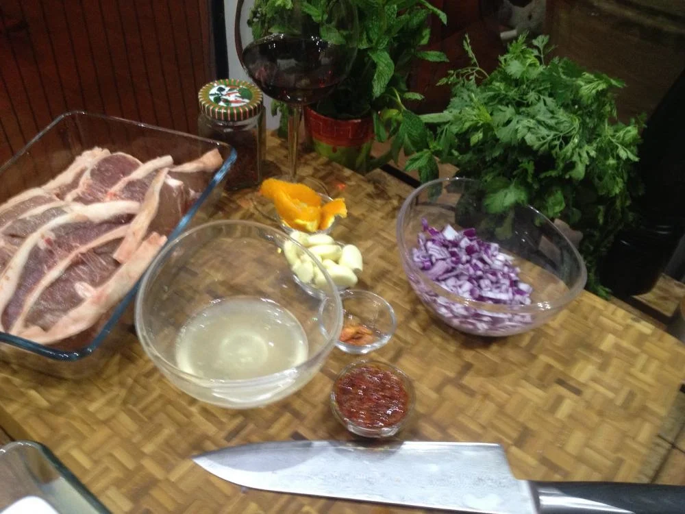 Rezept: Lammsteak persisch, in Joghurt-Safran-Marinade mit Taboulé Bild Nr. 3003 Lammsteak persisch, in Joghurt-Safran-Marinade mit Taboulé - Rezept - Bild Nr. 3003