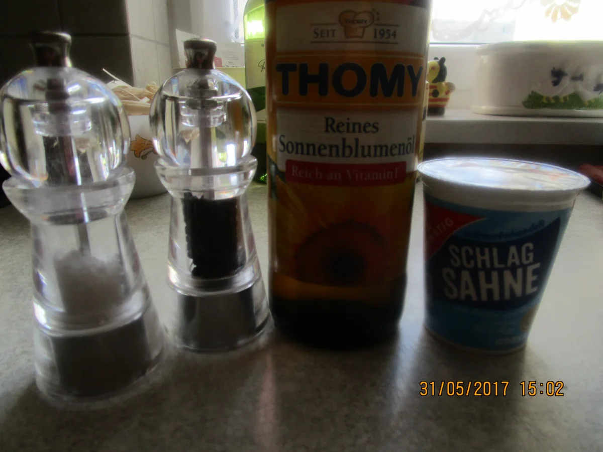 Rezept: Spargelsuppe ~ mit Kabanossi-Chips und Radieschen Bild Nr. 2991 Spargelsuppe ~ mit Kabanossi-Chips und Radieschen - Rezept - Bild Nr. 2991