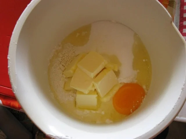 Rezept: Aprikosenkuchen mit Schmand Bild Nr. 3 Aprikosenkuchen mit Schmand - Rezept - Bild Nr. 3