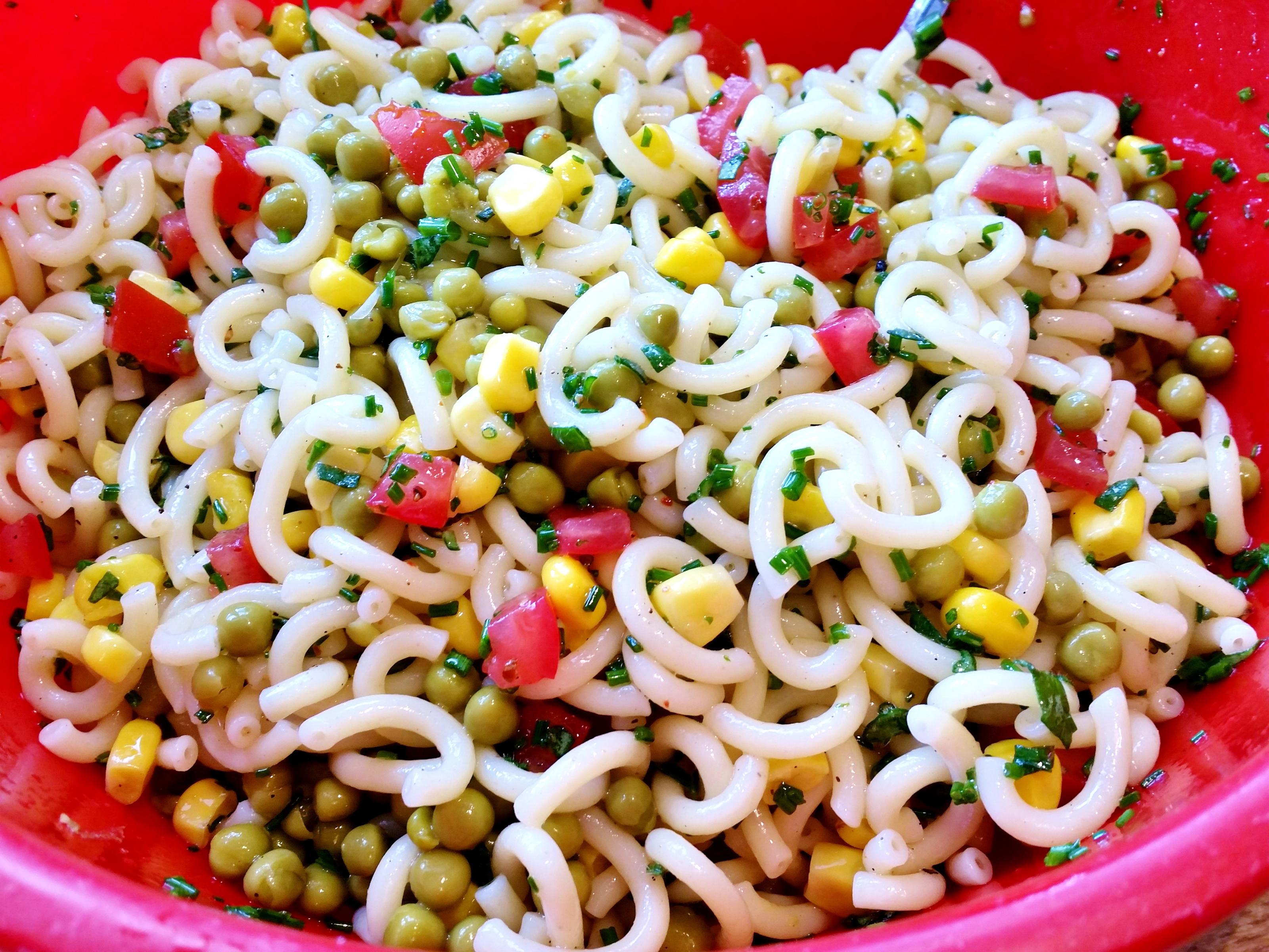 Nudelsalat - sommerlich-bunt ... - Rezept Durch mimi