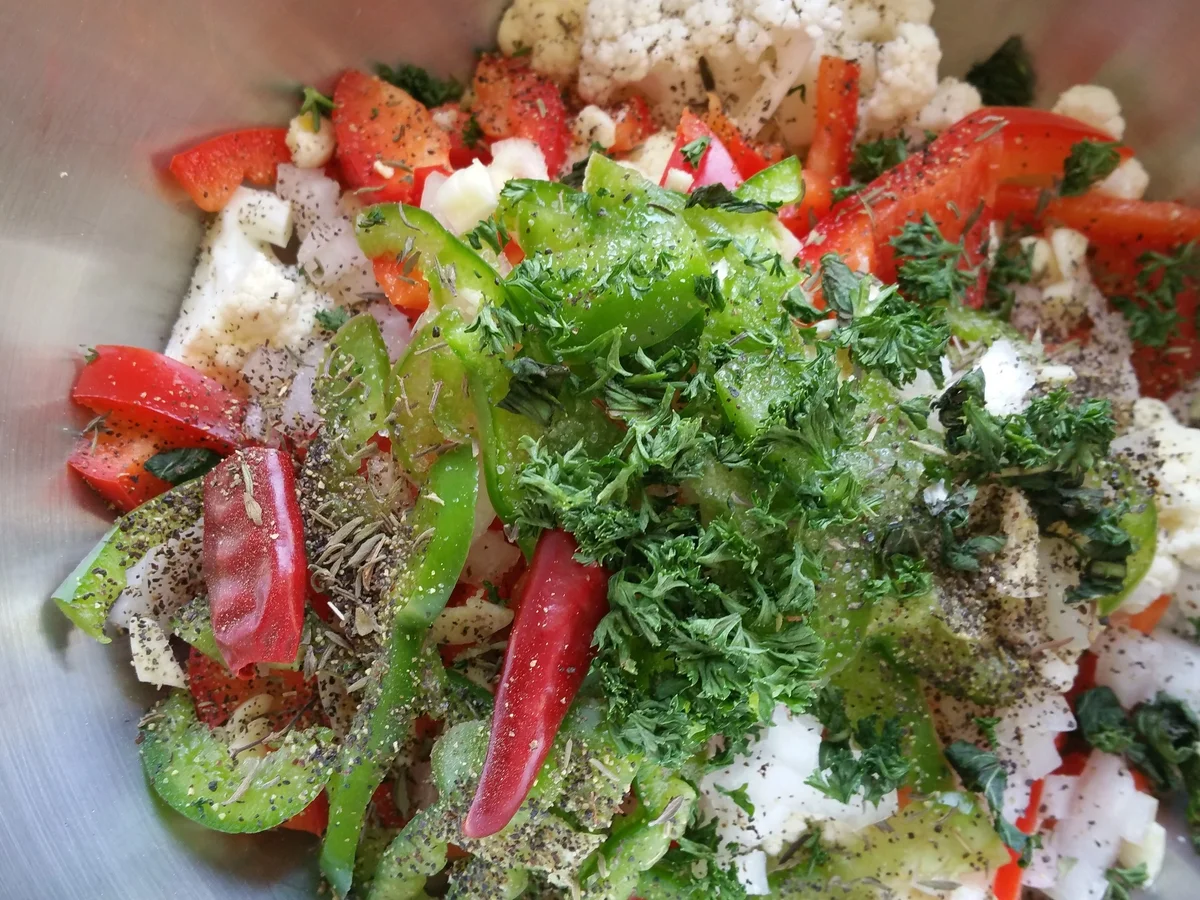 Rindviech auf Gemüsebett an Paprikaring mit Kartoffelpüree - Rezept - Bild Nr. 2997