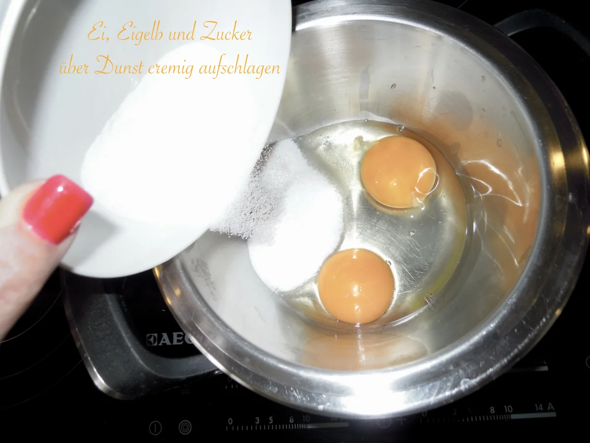 Zitronen Parfait Törtchen auf Zitronen-Waffelboden - Rezept - Bild Nr. 3008