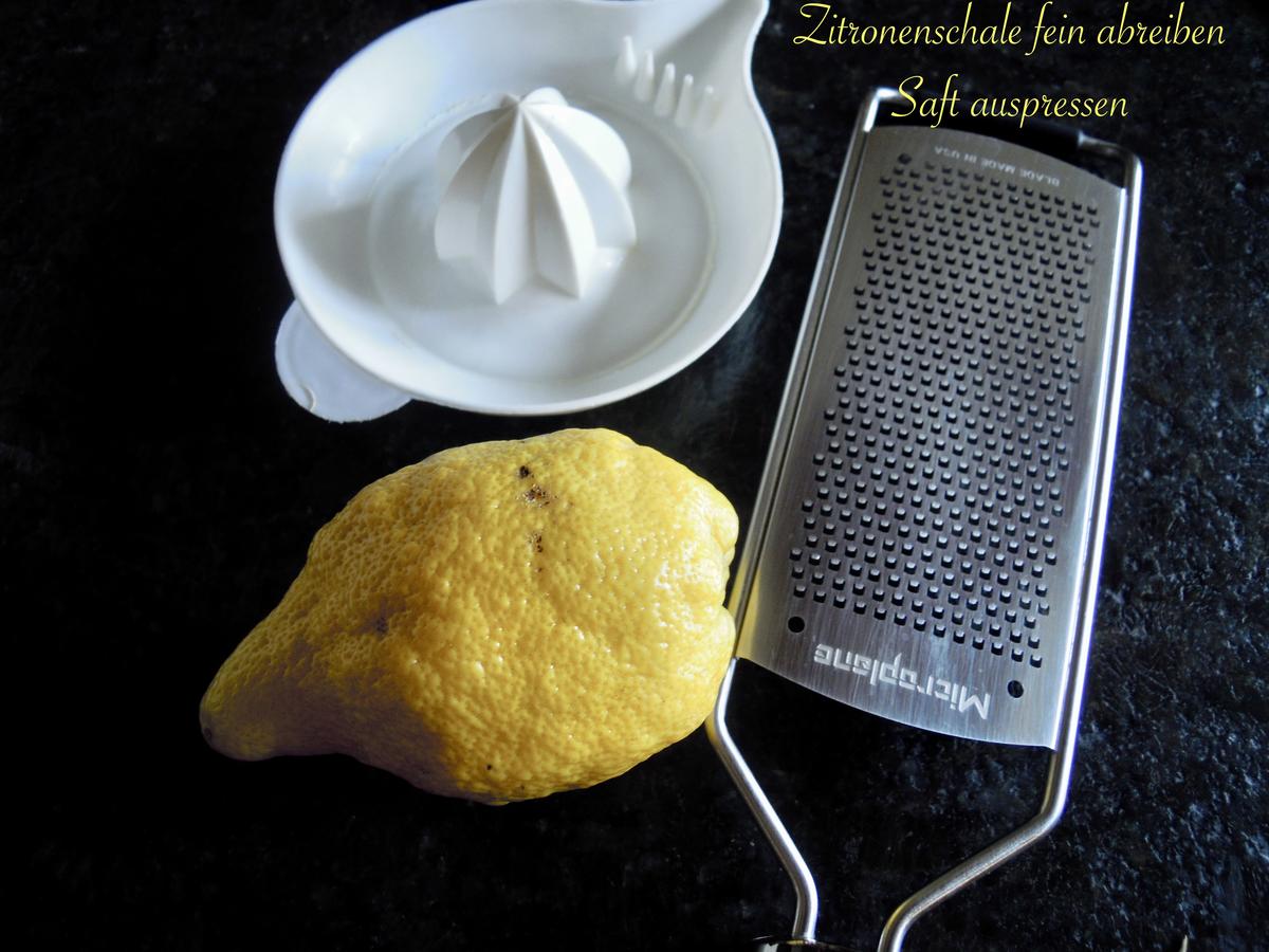 Zitronen Parfait Törtchen auf Zitronen-Waffelboden - Rezept - Bild Nr. 3009