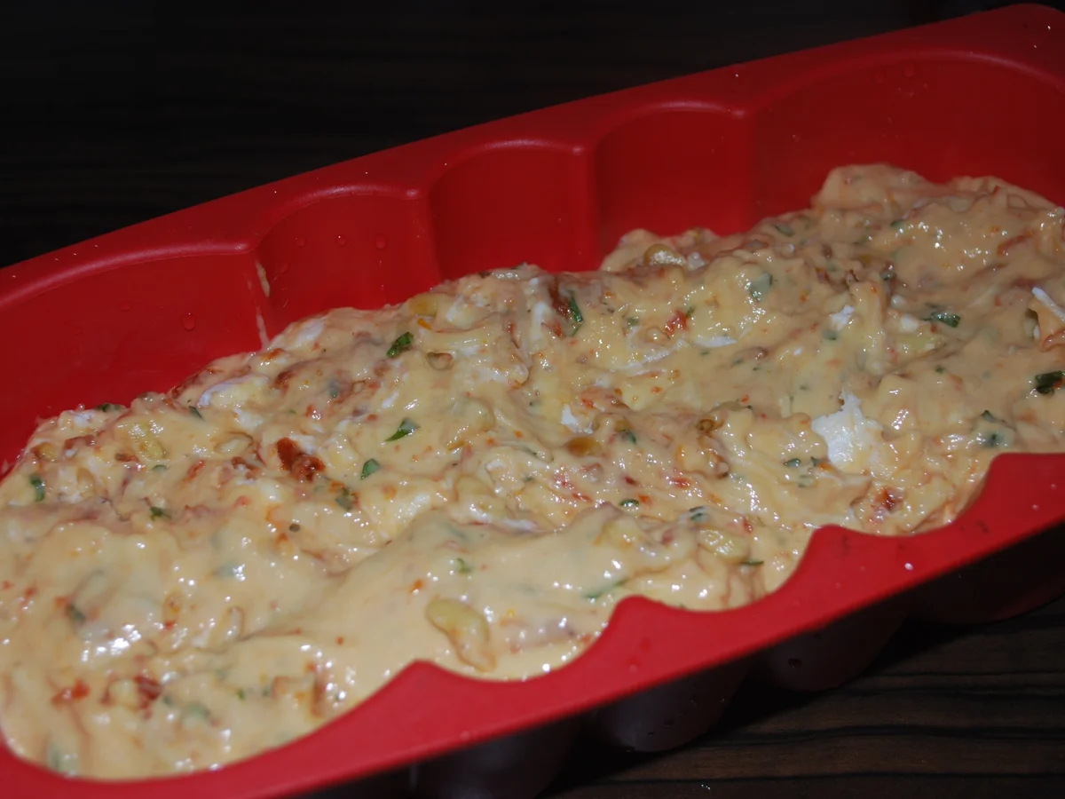 Rezept: Pikanter Kuchen mit getrockneten Tomaten und Ziegenkäse Bild Nr. 4 Pikanter Kuchen mit getrockneten Tomaten und Ziegenkäse - Rezept - Bild Nr. 4