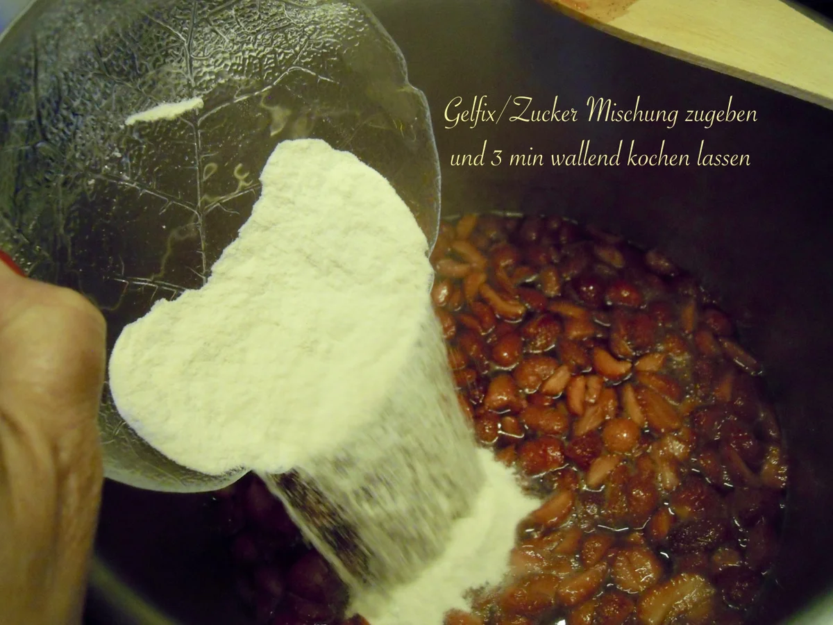 Rezept: Erdbeer Marmelade - very special mit Fruchteinlage Bild Nr. 3017 Erdbeer Marmelade - very special mit Fruchteinlage - Rezept - Bild Nr. 3017