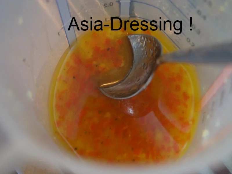 Nürnberger Rostbratwurst auf Paprikasalat mit Asia-Dressing - Rezept - Bild Nr. 3034