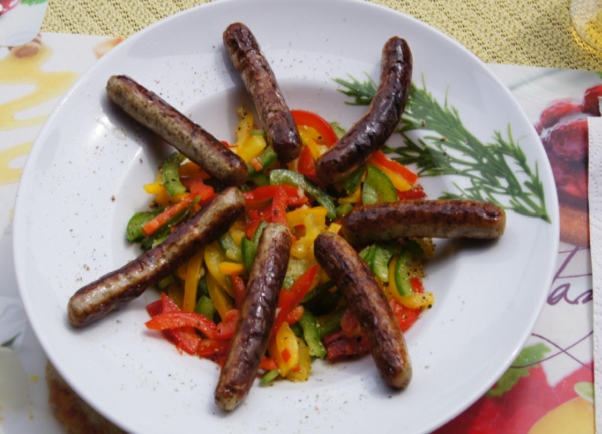 Nürnberger Rostbratwurst auf Paprikasalat mit Asia-Dressing - Rezept - Bild Nr. 3036