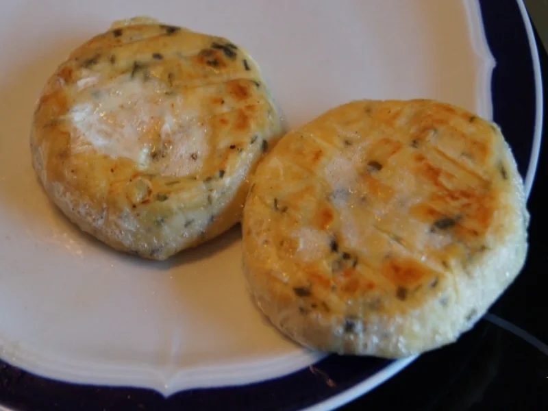 Rezept: Kotelett mit Grillkäse und Tomate Bild Nr. 3034 Kotelett mit Grillkäse und Tomate - Rezept - Bild Nr. 3034