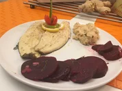 Regenbogenforelle an Brennnesselrisotto und Rote Beete Carpaccio - Rezept - Bild Nr. 2