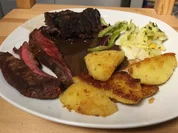 Erfurter Rind tanzt im Duett neben der Heichelheimer Kartoffel und regionalem Gemüse - Rezept - Bild Nr. 2