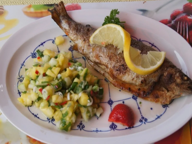 Forelle mit Ananas-Salsa - Rezept - Bild Nr. 3041