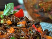 Scharfer Glasnudelsalat mit mariniertem Schweinefleisch - Rezept - Bild Nr. 2