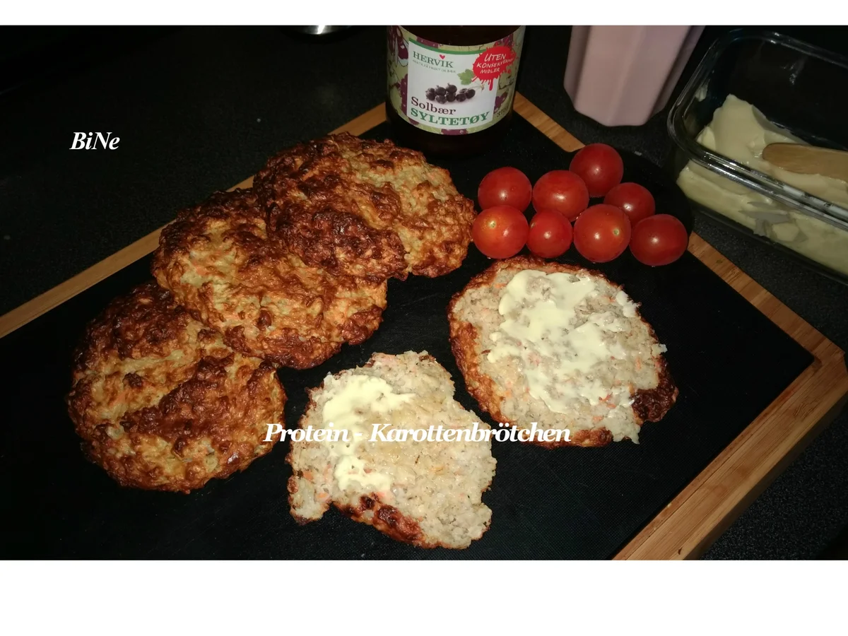 Rezept: BiNe` S PROTEIN - KAROTTENBRÖTCHEN Bild Nr. 2 BiNe` S PROTEIN - KAROTTENBRÖTCHEN - Rezept - Bild Nr. 2