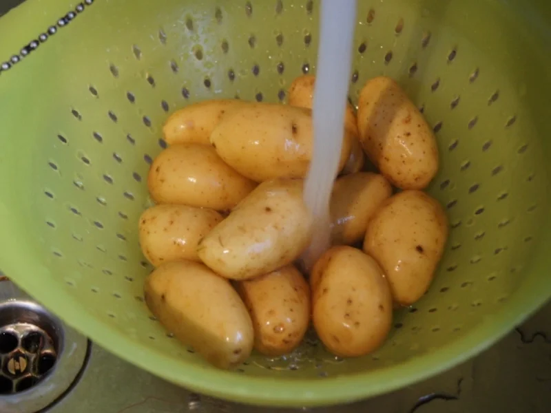 Rezept: Kabeljaufilet mit grünen Spargel und Rosmarin-Backkartoffeln Bild Nr. 3066 Kabeljaufilet mit grünen Spargel und Rosmarin-Backkartoffeln - Rezept - Bild Nr. 3066