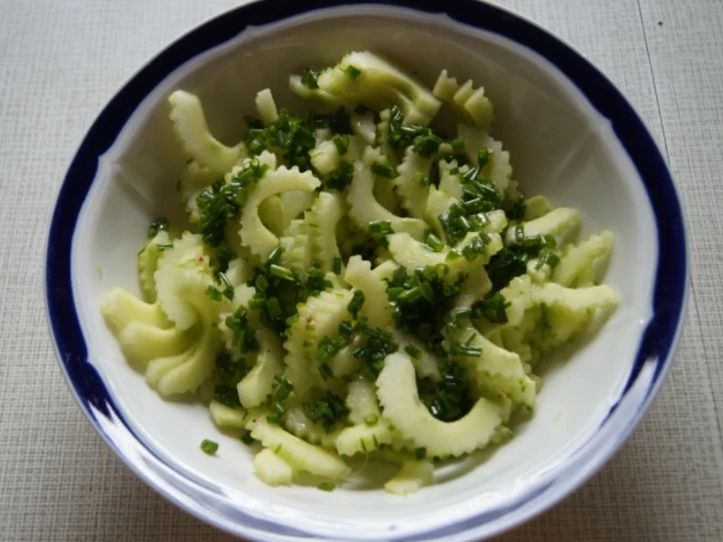 Rezept: Fischfilet mit Senfsauce, Möhren-Süßkartoffel-Meerrettich-Stampf und Gurkensalat Bild Nr. 3069 Fischfilet mit Senfsauce, Möhren-Süßkartoffel-Meerrettich-Stampf und Gurkensalat - Rezept - Bild Nr. 3069