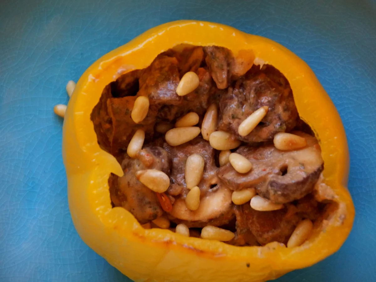 Vegetarisch gefüllte Paprika mit Pilzen - Rezept - Bild Nr. 2