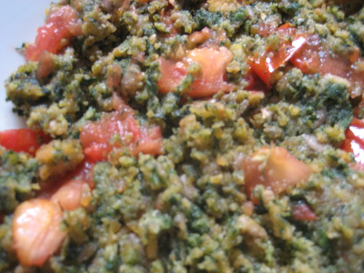 Spinatstäbschen mit Tomaten und Sonnenblumenkernen - Rezept - Bild Nr. 3075