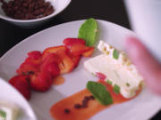 Vanilleparfait mit Erdbeeren - Rezept - Bild Nr. 2