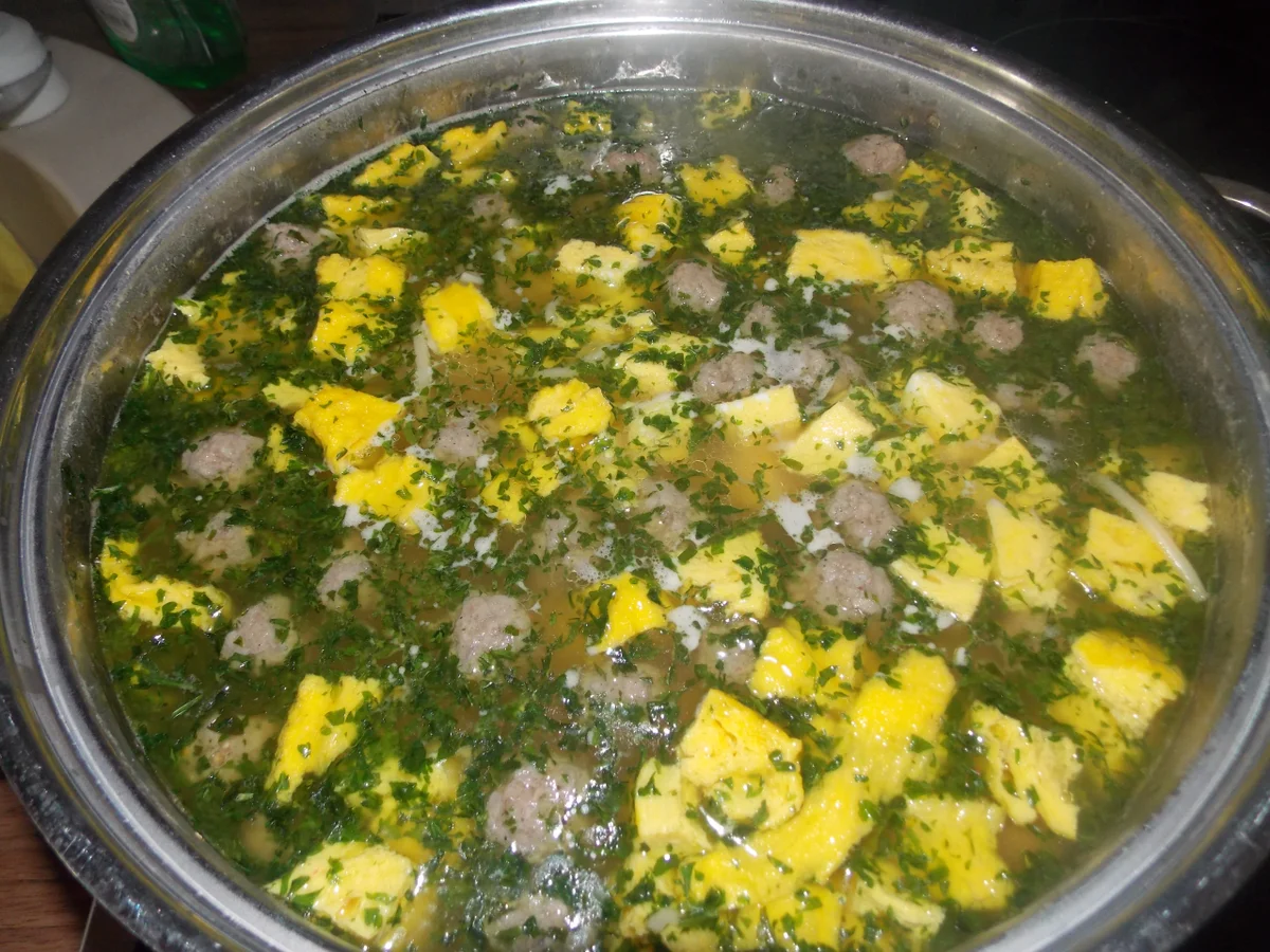 Einfache Nudelsuppe - Rezept - Bild Nr. 2