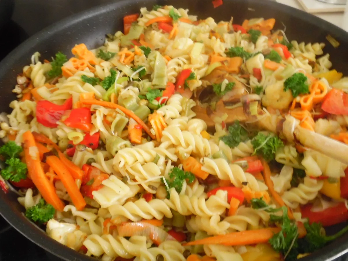 Garnelen-Nudel-Pfanne, scharf - Rezept - Bild Nr. 3096