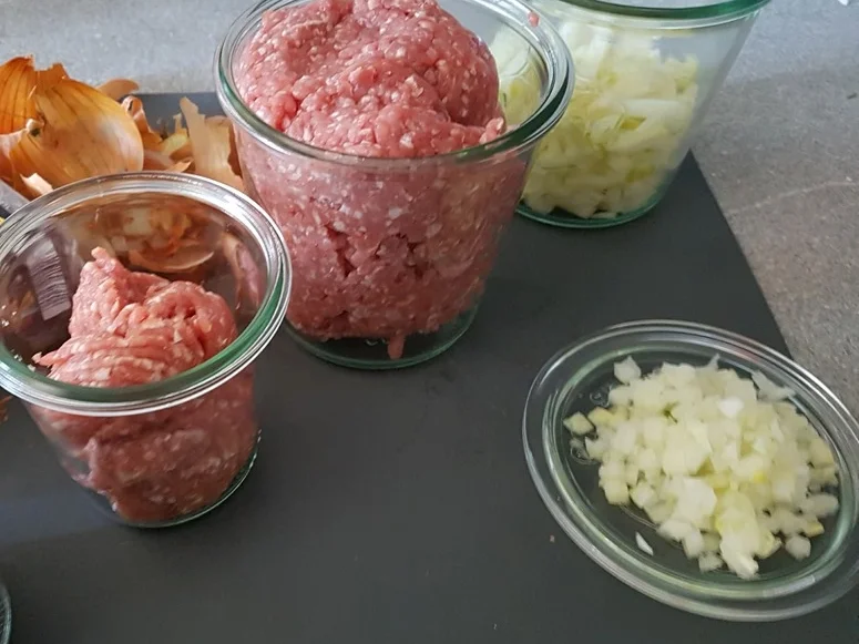 Picknickzeit heisst Frikadellen zum kalt Essen à la Biggi - Rezept - Bild Nr. 3116