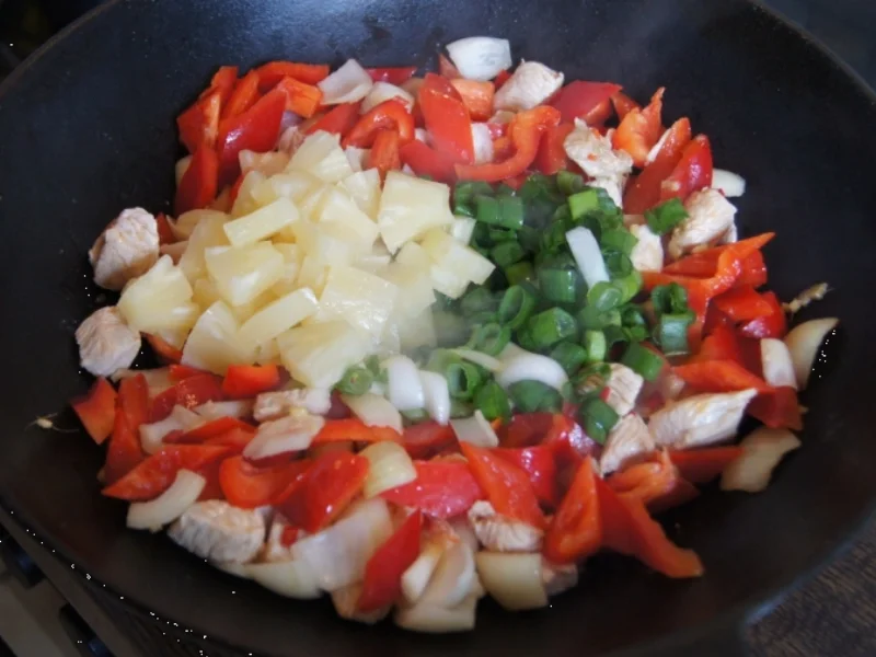 Fruchtiges Putencurry im Wok mit Basmatireis - Rezept - Bild Nr. 3134