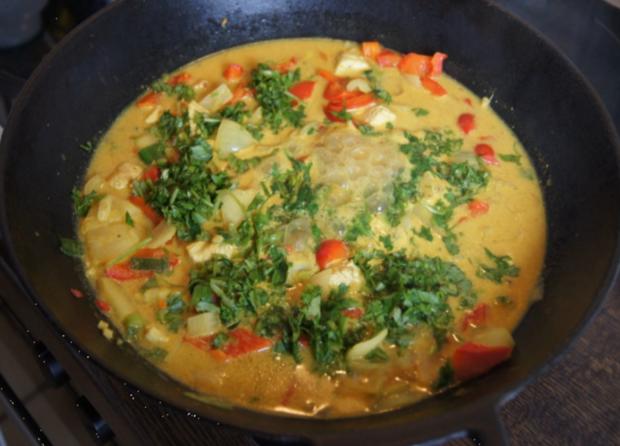 Fruchtiges Putencurry im Wok mit Basmatireis - Rezept - kochbar.de