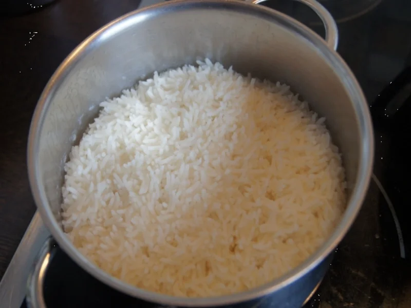 Fruchtiges Putencurry im Wok mit Basmatireis - Rezept - Bild Nr. 3145