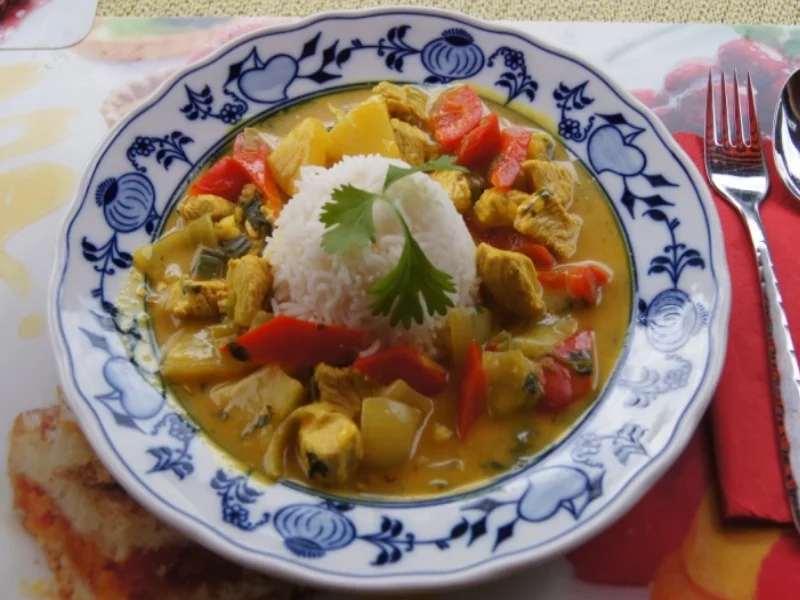 Fruchtiges Putencurry im Wok mit Basmatireis - Rezept - Bild Nr. 3146